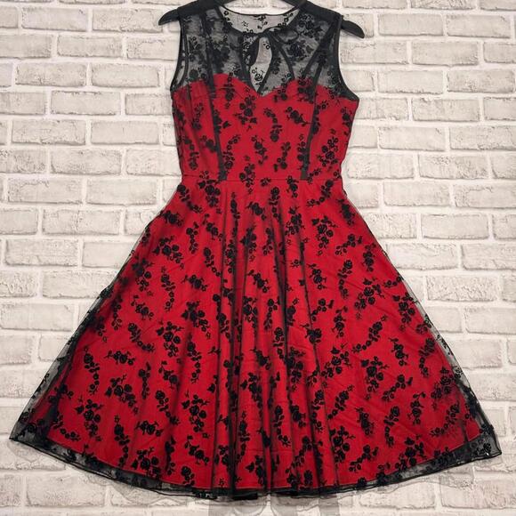 Voodoo Vixen Better Bella Red and Black Lace Overlay Dress Women's S 50’s Retro - Picture 6 of 7